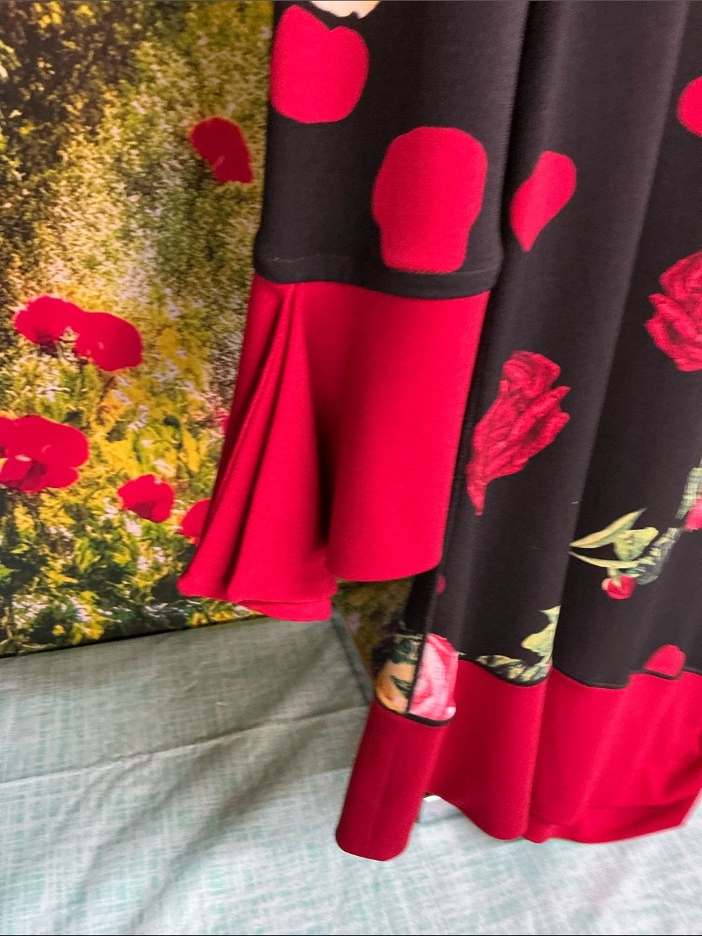 eva varro Black Floral Scoop Neck Tunic with Red Trim. #2212 - Picture 4 of 5